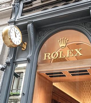 Official Rolex Retailer in Trieste .